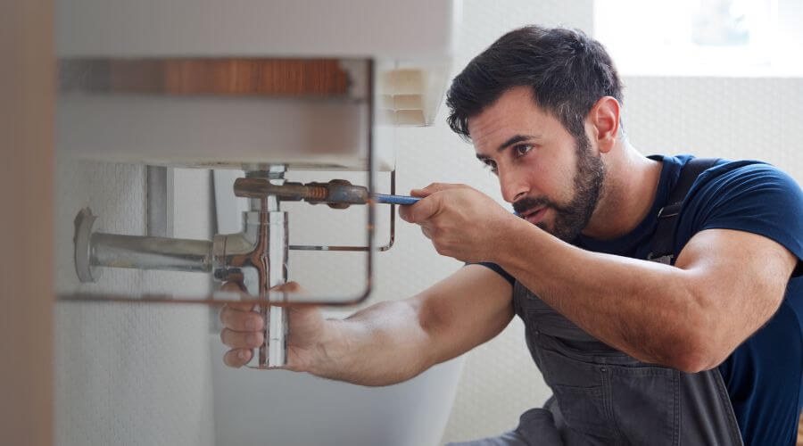 Local tankless water heater installation in Mondamin, IA